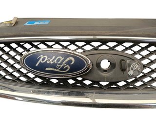 REJILLA DELANTERA FORD FOCUS BERLINA (CAP) 4M518C