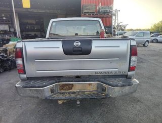 Consola central nissan 68260vj200 pickup 382512