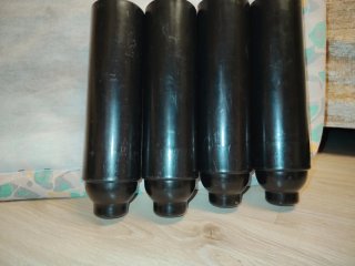 Se venden 2 bases de metal y madera tapizados