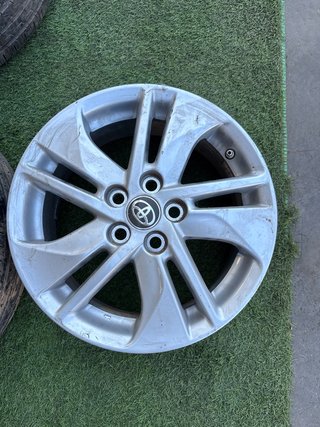 JUEGO LLANTAS Toyota Yaris (XP21)(2020->)