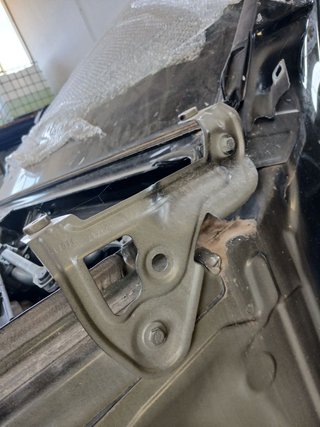 BISAGRA CAPO IZQUIERDA BMW 3 Berlina (G20)(2018->)