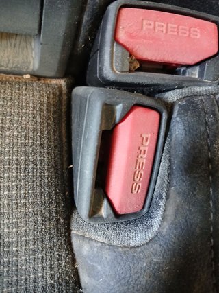 ENGANCHE CINTURON TRASERO DERECHO BMW 3 Berlina (G20)(2018->)