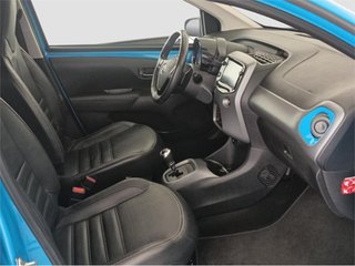 TOYOTA Aygo 70 x-wave x-shift