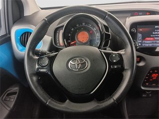 TOYOTA Aygo 70 x-wave x-shift