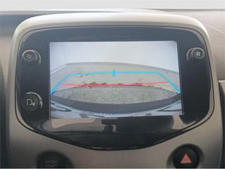 TOYOTA Aygo 70 x-wave x-shift