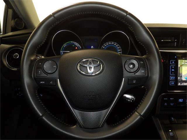 TOYOTA Auris 1.8 140H Hybrid Active