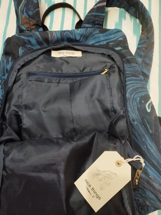 Mochila NICE THINGS estampada