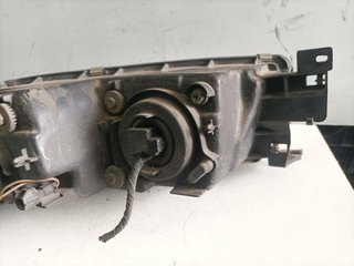 FARO IZQUIERDO MITSUBISHI GALANT FAMILIAR (EA0)  90737900 1137893