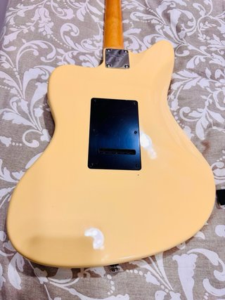 Sire J3 Larry Carlton Guitarra Eléctrica
