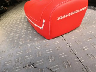 Vendo Asiento Vespino NLX Rojo o color a elegir