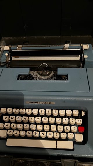 Máquina de escribir Olivetti Studio 46 1970 1980