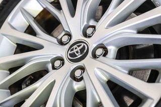 Toyota Camry 2.5 220H Advance