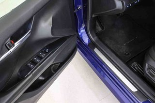 Toyota Camry 2.5 220H Advance