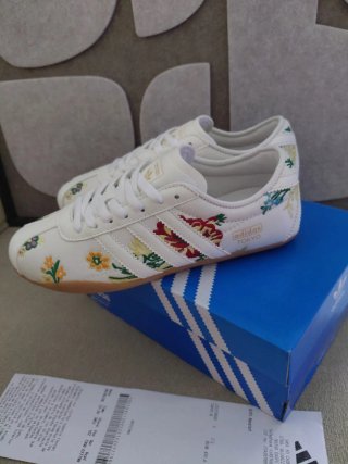 Sneakers Adidas Tokyo Bianche Taglia 39 ⅓
