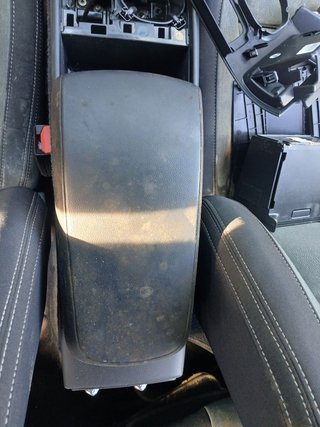 APOYABRAZOS CENTRAL Volvo XC40 (2017->)
