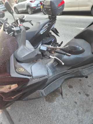 Suzuki Burgman 400 pierde aceite