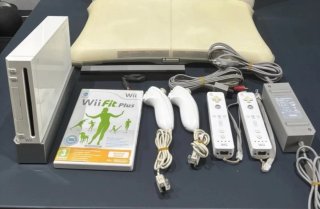 Nintendo Wii Fit Plus Completo