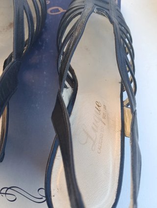 Sandalias piel de tacon