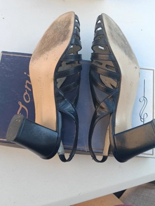 Sandalias piel de tacon