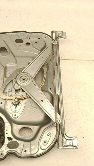 ELEVALUNAS DELANTERO DERECHO FORD FOCUS BERLINA (