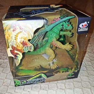 Figura de Dragón Coleccionismo en Caja Original