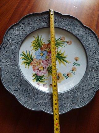 Piatto decorativo metallo e ceramica
