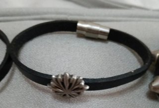 Pulseras de cuero