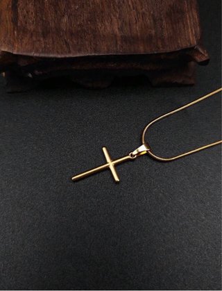 Cadena Acero Inoxidable Bañada en Oro con Cruz