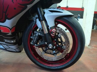 Honda CBR 1000 RR Sportbike Negra y Roja