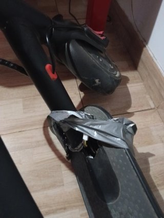 Patinete eléctrico roto