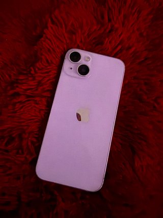 iPhone 14 Lila