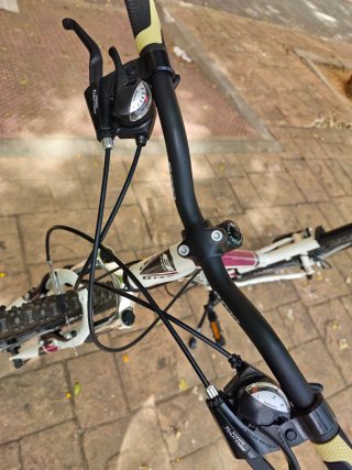 Bicicleta B-PRO M200
