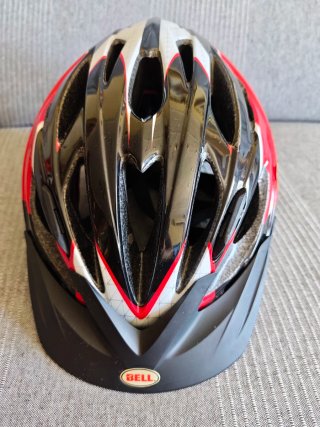 Bicicleta B-PRO M200 con casco BELL