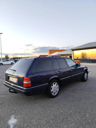 Mercedes-Benz Clase E 300TD