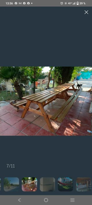 Campo con casa de Madera