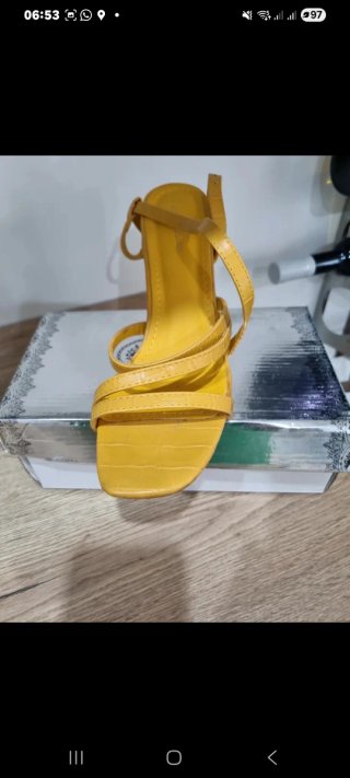 Set Borsa e Scarpe Gialle Estive