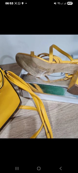 Set Borsa e Scarpe Gialle Estive