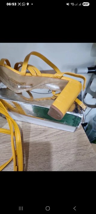 Set Borsa e Scarpe Gialle Estive