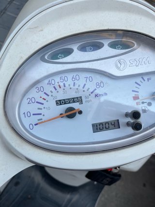 Moto Scooter 49cc Blanca