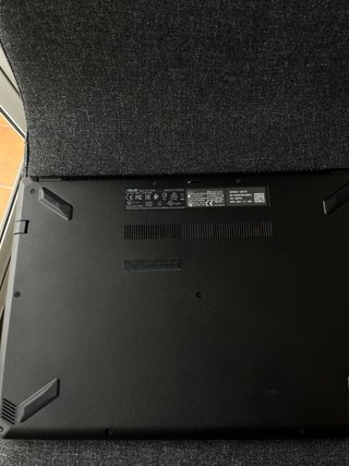 Portátil ASUS D570DD Negro
