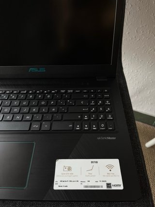 Portátil ASUS D570DD Negro