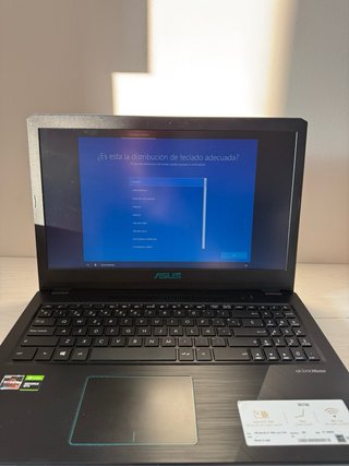 Portátil ASUS D570DD Negro