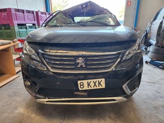 PANEL FRONTAL PEUGEOT 5008 Active
