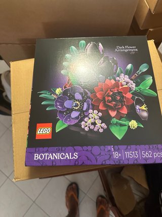 LEGO Botanicals Dark Flower Arrangement 10315