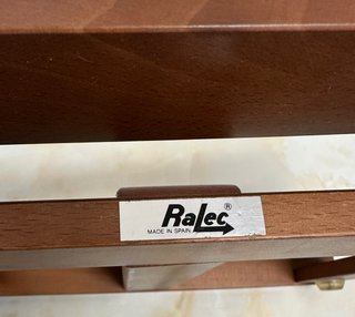 Atril de mesa de madera. Ralec