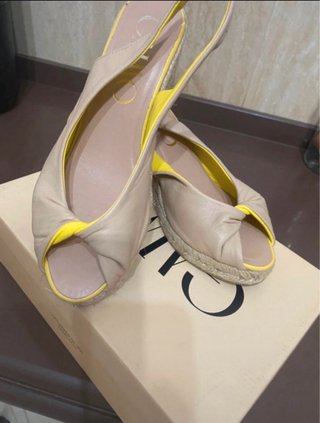 Sandalias cuña Marca Gaimo