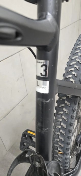 E-BIKE MTB GIANT DIRT-E 3 Sólo 800€ Bicicleta