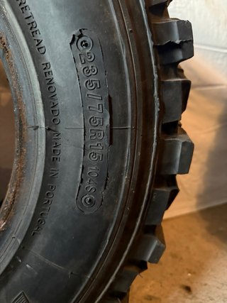 4 Neumáticos 4x4 Nelcaf Hi-Track 235/75 R15 MT 29”