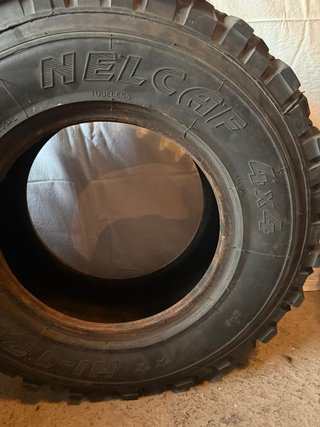 4 Neumáticos 4x4 Nelcaf Hi-Track 235/75 R15 MT 29”