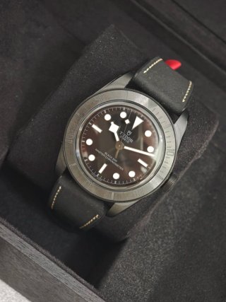 Tudor Black Bay Ceramic M79210CNU-0001